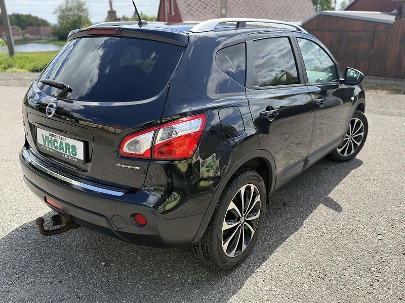 Nissan Qashqai 2,0i 104kW Sevisní kniha Tažné - fotka 4 z 22