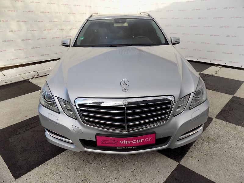 Mercedes-Benz Třídy E (2011) E 300CDI/bi-xenon/Avantgarde/ - fotka 4 z 36