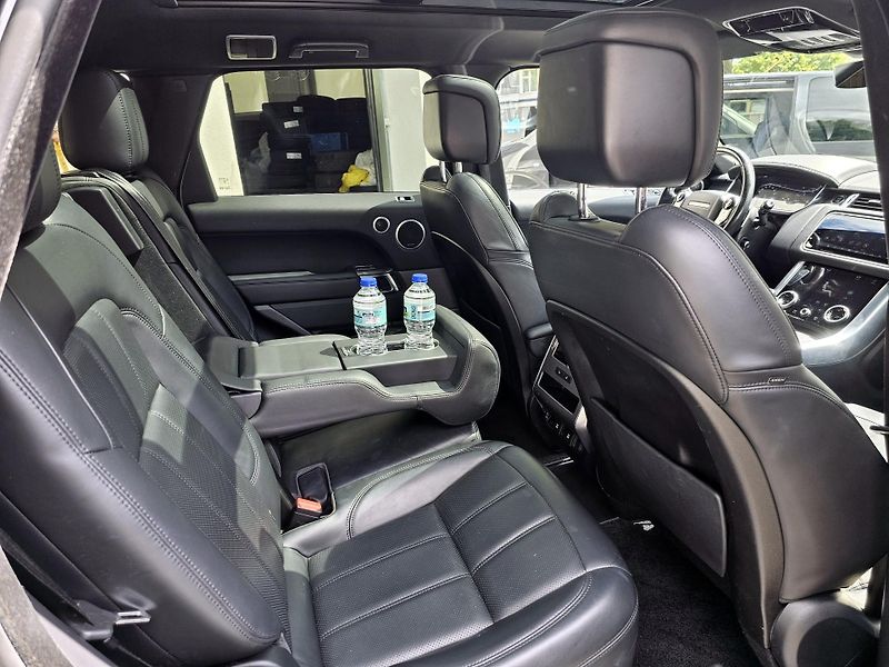 Land Rover Range Rover Sport 3.0Tdv HSE  - fotka 14 z 27