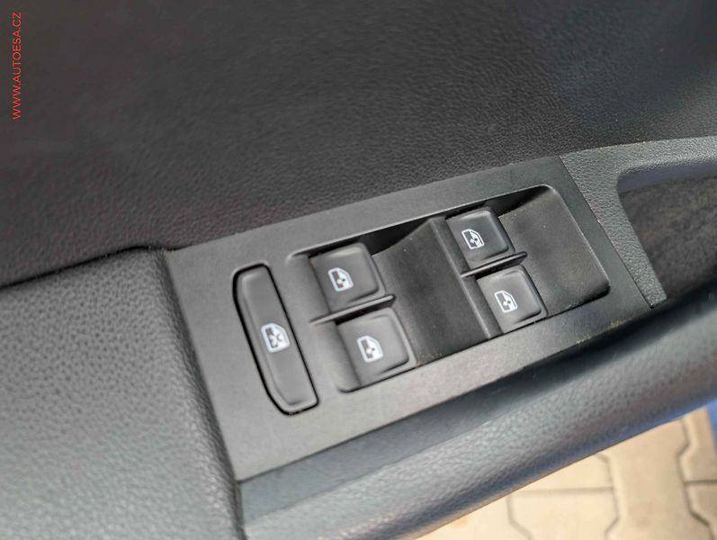 Škoda Octavia (2016) 1.4 TSI, 2.maj, DSG, bixen - fotka 15 z 21