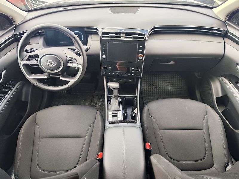 Hyundai Tucson 1.6 T-GDI/110kW Smart DCT - fotka 12 z 30