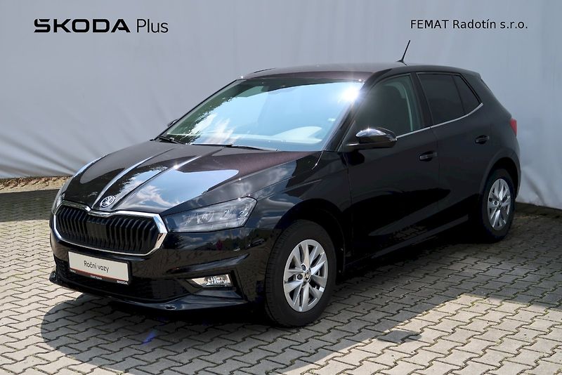 Škoda Fabia (2024) Top Selection 1,0 TSi / 85 kW - fotka 1 z 31