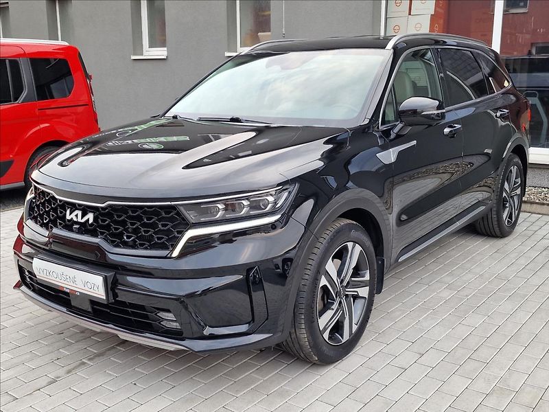 Kia Sorento 1.6T-GDi PHEV 4x4 Premium, ČR - fotka 5 z 50