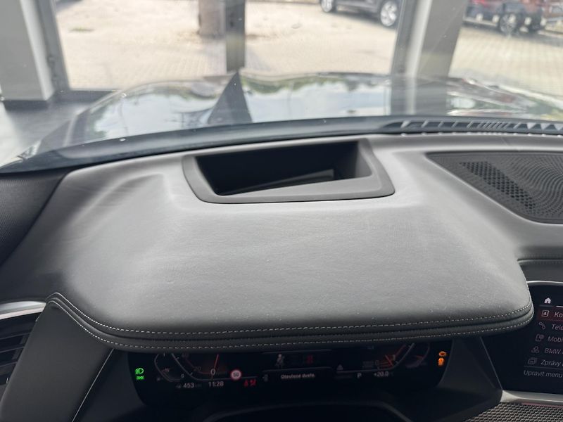 BMW X6 (2019) 40i REZERVACE - fotka 21 z 43