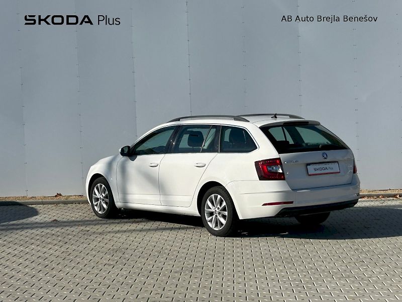 Škoda Octavia (2022) 1,6TDI 85kW 35000KM!!! - fotka 8 z 26
