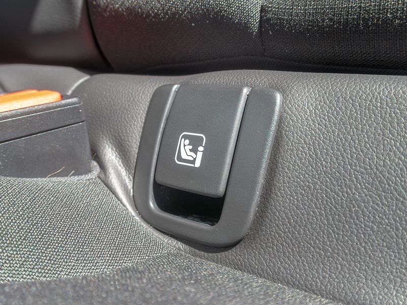 Volvo XC60 (2019) 2.0D 140KW mat – NAVI - fotka 40 z 51