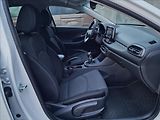 Hyundai i30 1.0 T-Gdi Family Smart Kombi - náhled 14