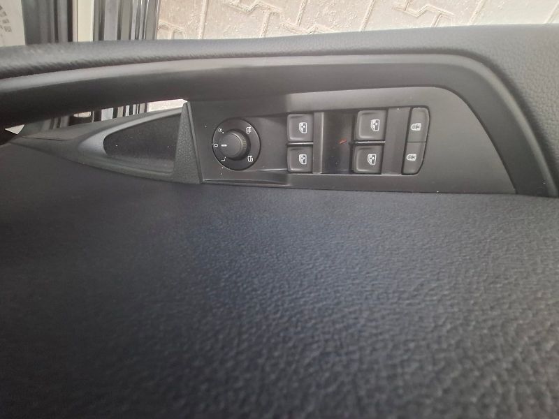 Škoda Superb (2024) COMBI GRT AMB TD 110/2.0 7DG - fotka 32 z 35