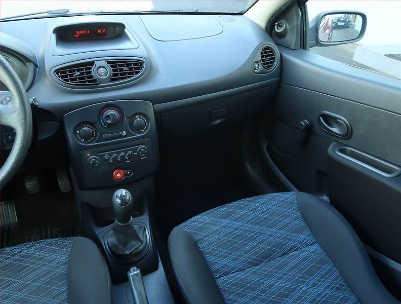 Renault Clio (2009) 1.2 16V, servisované - fotka 8 z 13