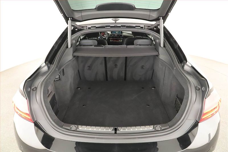 BMW Řada 4 (2017) 420d xDrive, 4X4, Automat - fotka 19 z 20