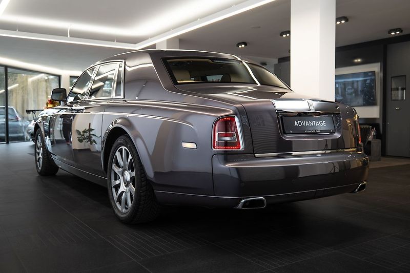 Rolls-Royce Phantom 360/Vyhřívaná sedadla - fotka 4 z 29