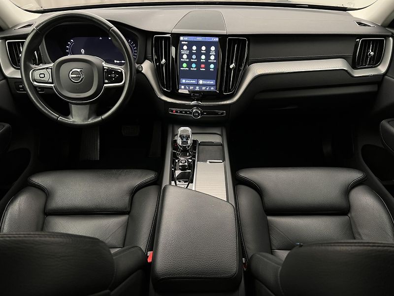 Volvo XC60 B4 INSCRIPTION AUT  - fotka 2 z 40
