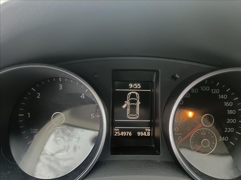 Volkswagen Golf Variant 1,6 TDi 4Motion  Trendline - fotka 19 z 20