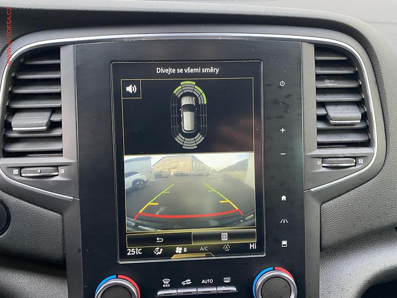 Renault Mégane (2019) 1.3 TCe, GT Line, AT, LED - fotka 17 z 19
