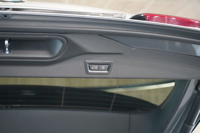 BMW X5 30d xDrive, Vzduch, Nezávislé - fotka 14 z 46