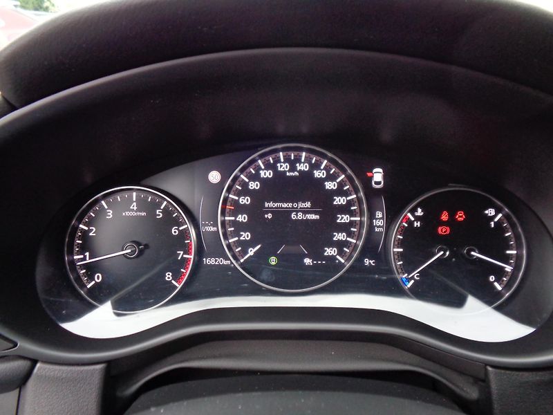 Mazda CX-30 2,5 140PS C-line,p.Styl,Z.PNEU - fotka 13 z 26