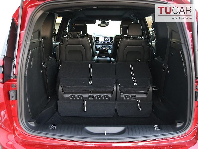 Chrysler Pacifica (2026) Select 3.6 V6 AWD - fotka 36 z 42