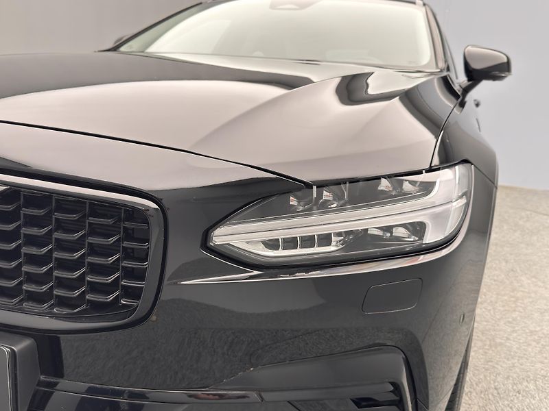 Volvo V90 T8 AWD RECHARGE ULTRA - fotka 22 z 53