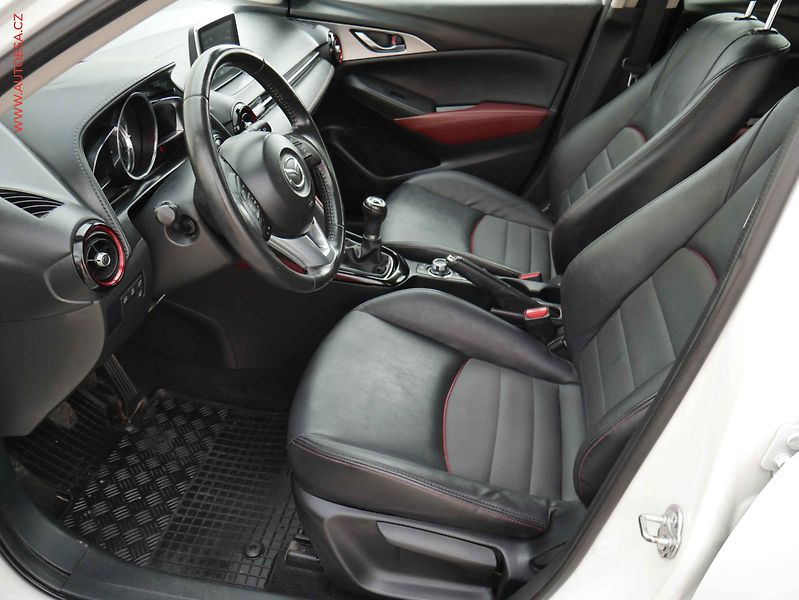 Mazda CX-3 (2016) 2.0i, ČR, Navi, park. kamera - fotka 9 z 21