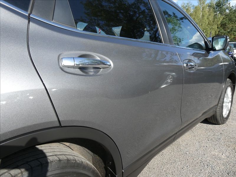 Nissan X-Trail 1,6 dCi 96kW 4x4 serviska - fotka 13 z 44