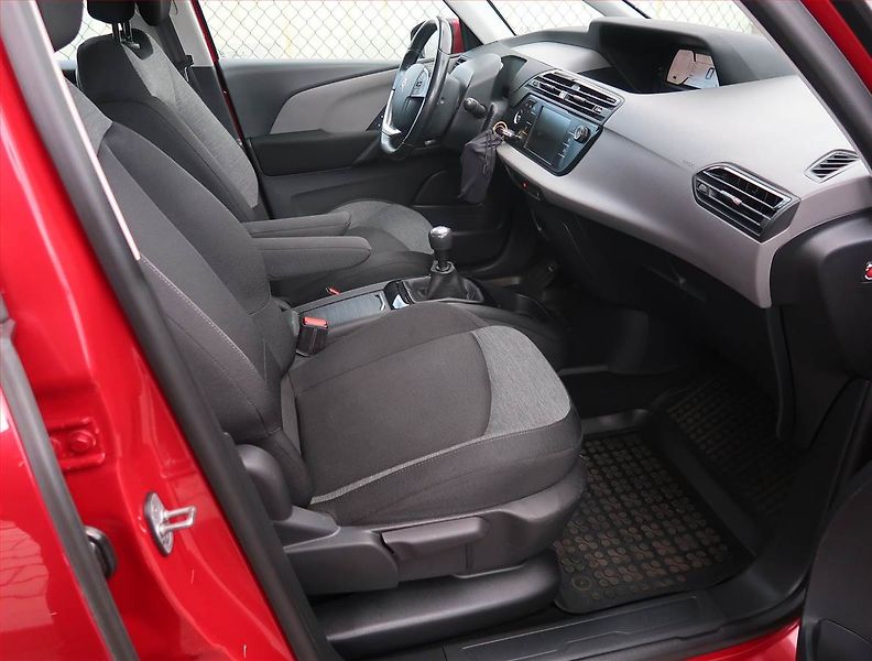 Citroën C4 Picasso (2017) 1.2 PureTech, Serv.kniha - fotka 9 z 15
