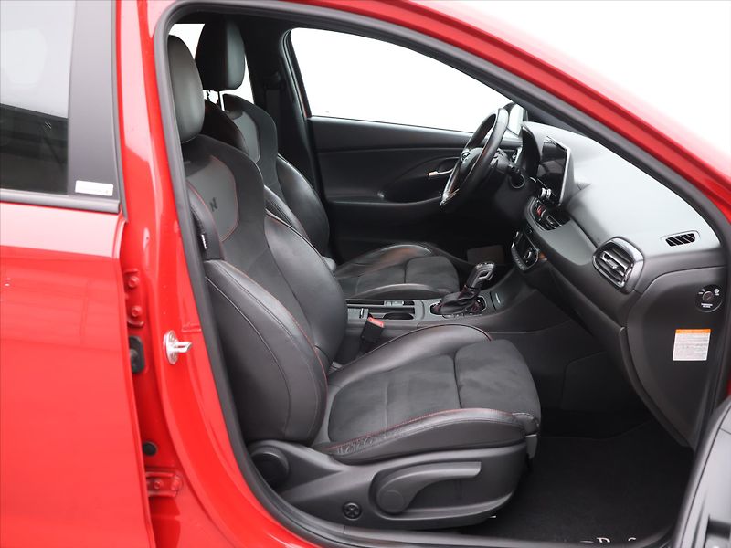 Hyundai i30 1,5 T-GDi Aut. N-Line Premium - fotka 12 z 30
