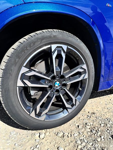 BMW X1 (2023) XDrive23d - fotka 9 z 15