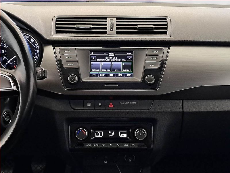 Škoda Fabia (2017) 1.0 TSI, Tempomat - fotka 12 z 16