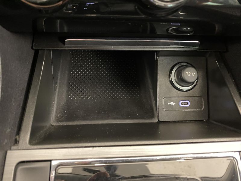Škoda Superb 2,0 TDI 147kW DSG Style - fotka 15 z 29