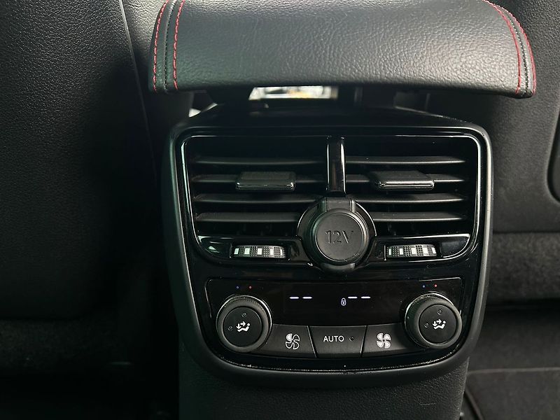Peugeot 508 508 SW GT 2.0 BlueHDI 180 AT6 - fotka 15 z 28