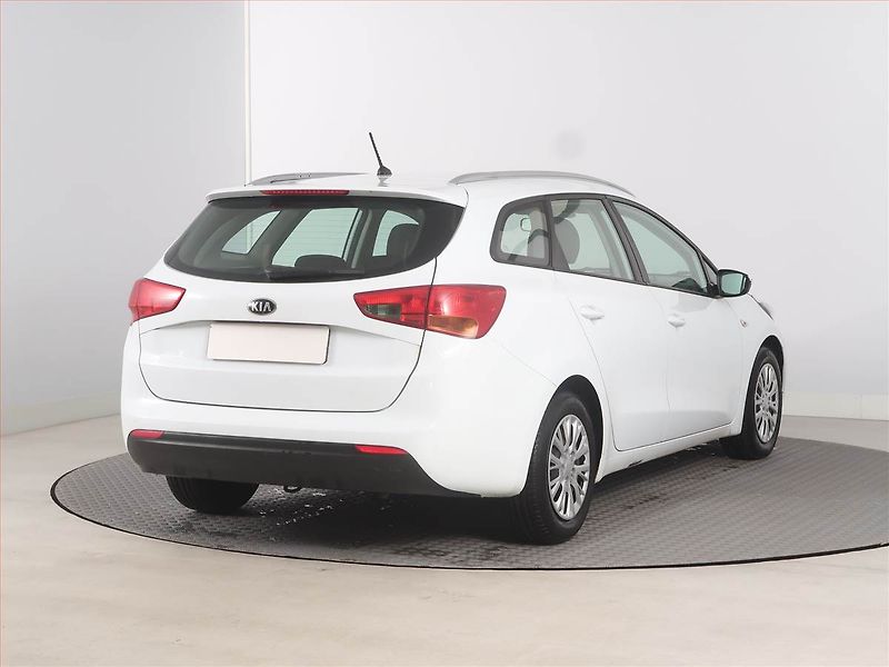 Kia Ceed (2016) 1.6 CRDi - fotka 5 z 15