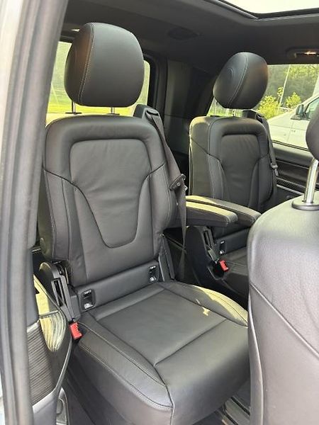 Mercedes-Benz Třídy V (2021) V 300 d 4MATIC AMG Line long - fotka 16 z 27