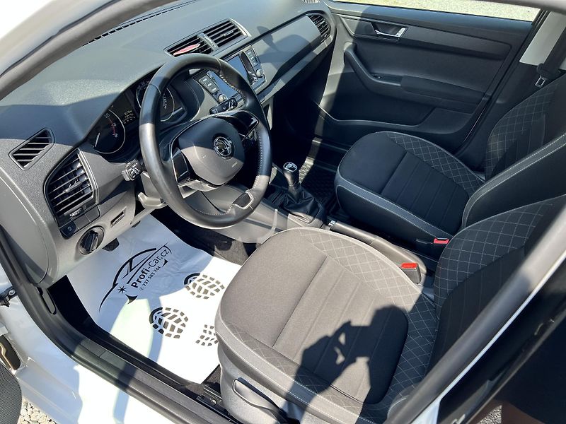 Škoda Fabia (2020) 1.0 TSI Ambition,1.MAJ,CZ,DPH - fotka 17 z 26