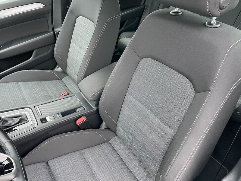 Volkswagen Passat (2020) Com. 2.0TDi 110kW! DSG! Navi! - fotka 16 z 37