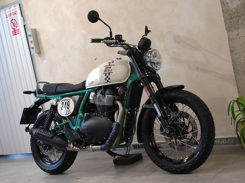 Royal Enfield (2025) Bear 650 - krásný stav, motocy - fotka 2 z 20