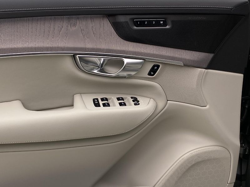 Volvo XC90 (2026) T8 AWD Plug-in BRIGHT PLUS 7m - fotka 30 z 71