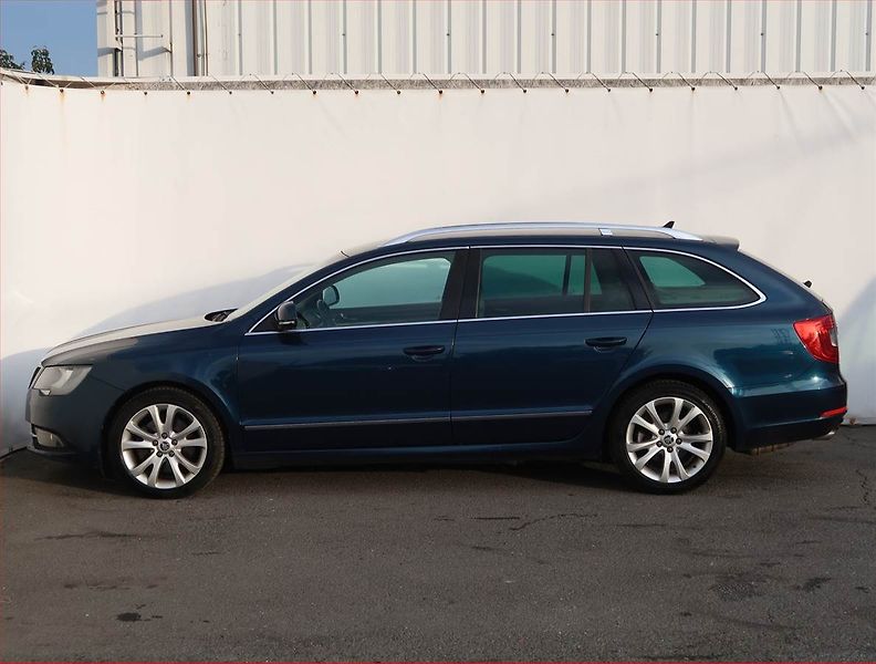 Škoda Superb (2014) Elegance 2.0 TDI, Automat - fotka 3 z 24