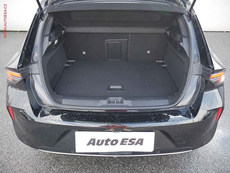 Opel Astra (2023) 1.2PT, 1.maj,ČR, Elegance - fotka 7 z 15
