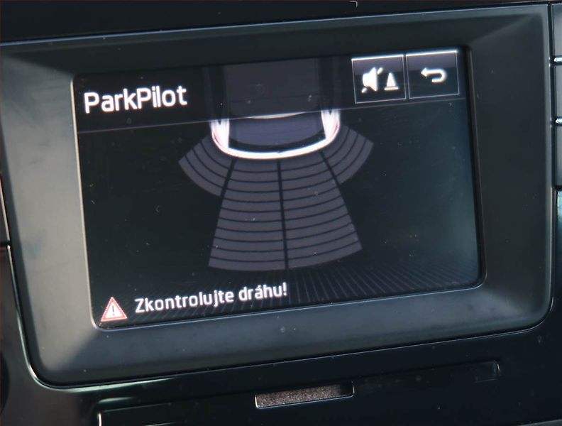Škoda Rapid (2015) Spaceback 1.2 TSI, Serv.kniha - fotka 14 z 16