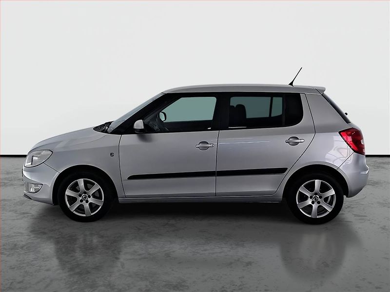 Škoda Fabia (2011) 1.2 TSI, Automat, Serv.kniha - fotka 3 z 15