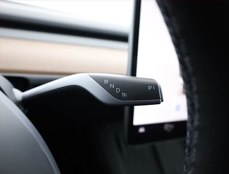 Tesla Model Y (2023) Long Range AWD 79kWh, SoH 94% - fotka 16 z 20