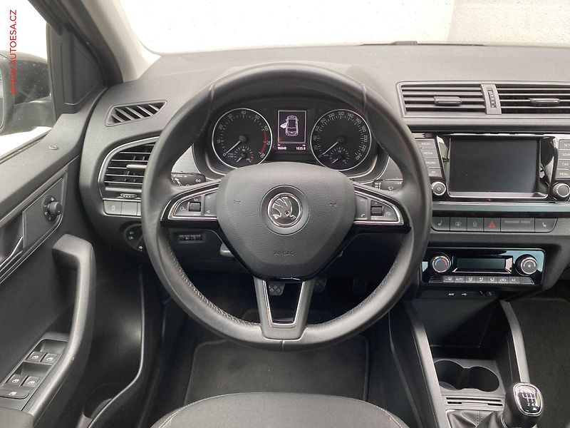 Škoda Fabia (2016) 1.2 TSi, Style, výhřev sed - fotka 11 z 16