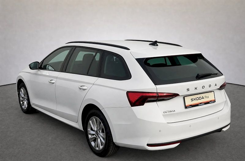Škoda Octavia (2025) Combi Selection 2,0 Tdi 110 Kw - fotka 37 z 40