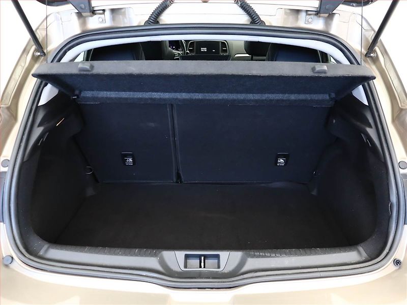 Renault Mégane (2018) 1.6 SCe, Serv.kniha, Navi - fotka 11 z 17