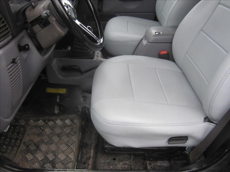 Jeep Wrangler 2.5i 4x4, Hardtop - fotka 12 z 38