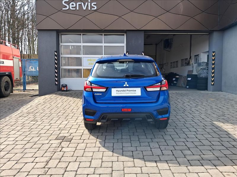 Mitsubishi ASX 2,0 AT MIVEC - fotka 17 z 19