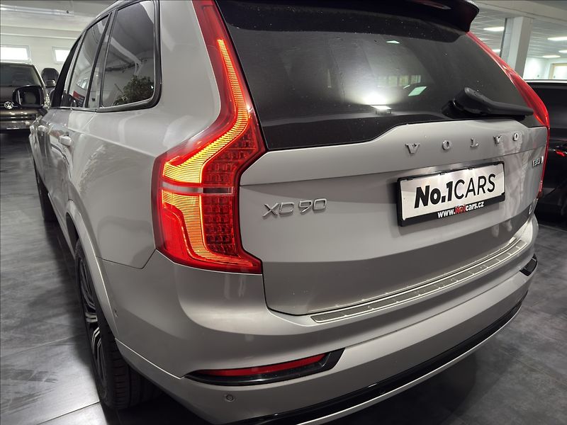 Volvo XC90 2,0   B5 POLESTAR HARMAN 360 - fotka 33 z 40
