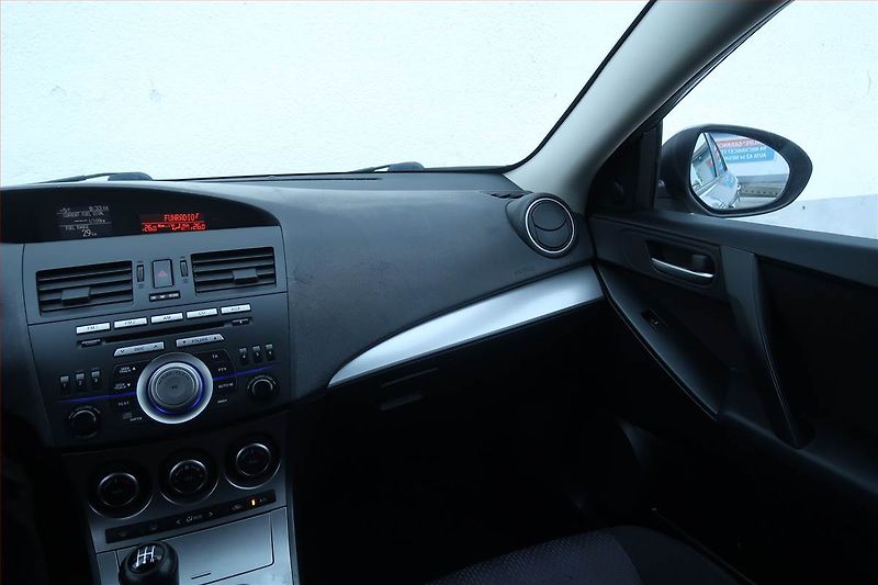Mazda 3 (2010) 1.6 DI Turbo, po STK - fotka 8 z 17