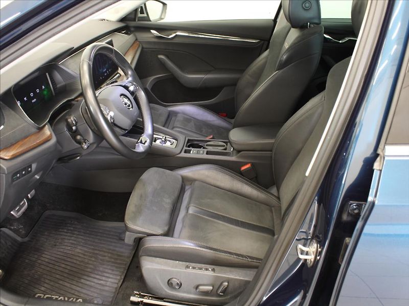 Škoda Octavia 2,0 TDi 147kW 4x4 Scout ČR - fotka 6 z 13
