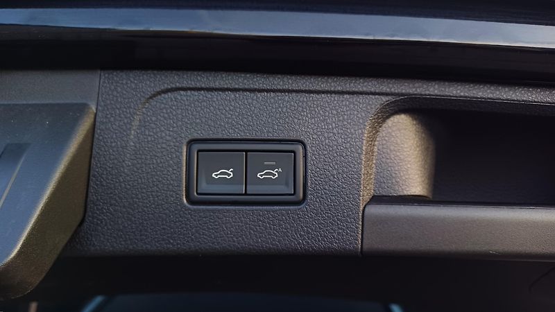 Volkswagen Passat Variant (2019) 2.0 Bi-TDI HIGHLINE - fotka 15 z 54